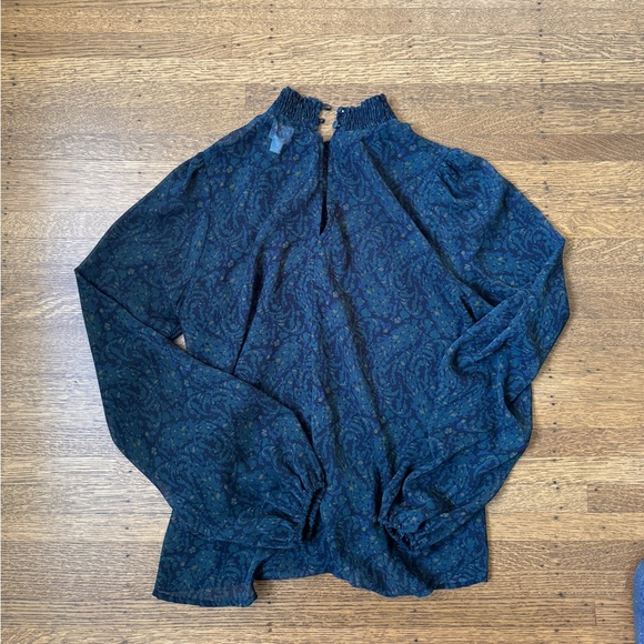 Evereve Roan + Ryan Mock Neck Puff Sleeve Sheer Blouse Size Small - Picture 8 of 8